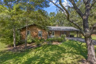 271 Issaqueena Drive, Central, SC 29630