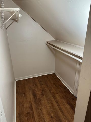 7535 Meadow Avenue, Warren, MI 48091