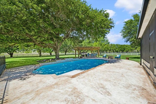 4425 Glenwood Drive, Richmond, TX 77406