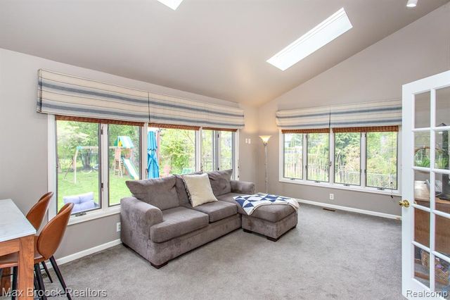 12769 Lasalle Lane, Huntington Woods, MI 48070