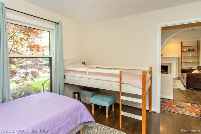 12769 Lasalle Lane, Huntington Woods, MI 48070