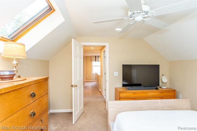 12769 Lasalle Lane, Huntington Woods, MI 48070