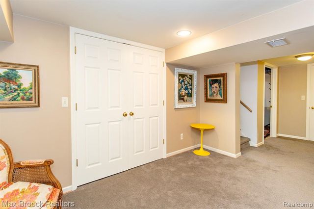 12769 Lasalle Lane, Huntington Woods, MI 48070