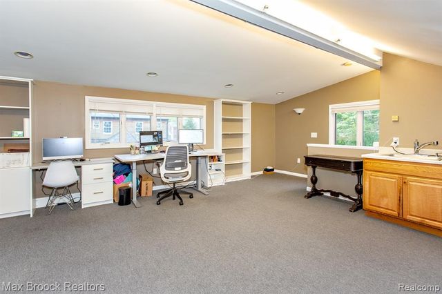 12769 Lasalle Lane, Huntington Woods, MI 48070