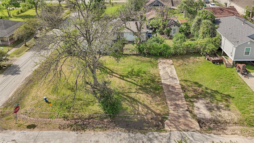 4510 Salina Street, Houston, TX 77026