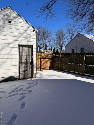 3413 Augusta Street, Flint, MI 48503