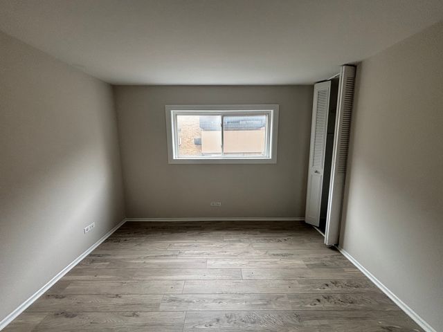 314 Lathrop Avenue 406, Forest Park, IL 60130