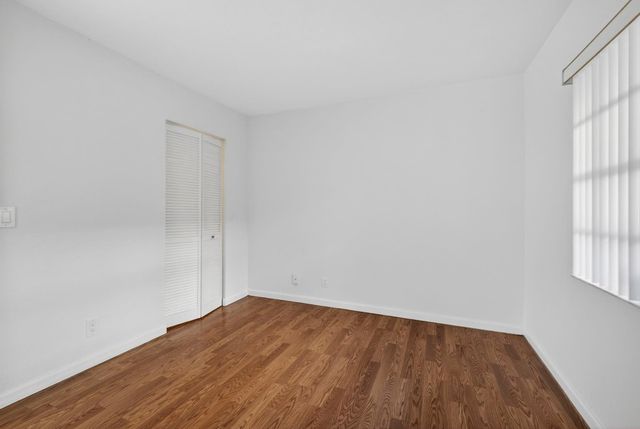 1120 Lake Shore Dr 103, Lake Park, FL 33403