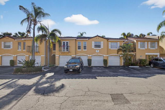 1120 Lake Shore Dr 103, Lake Park, FL 33403