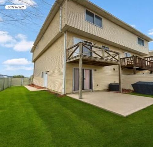 78 FOREST Street, New York City, NY 10314