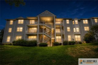 107 Rachel Court, Franklin Park, NJ 08823