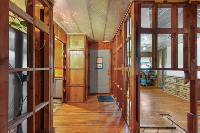 1051 Lynch Bend Road, Springtown, TX 76082