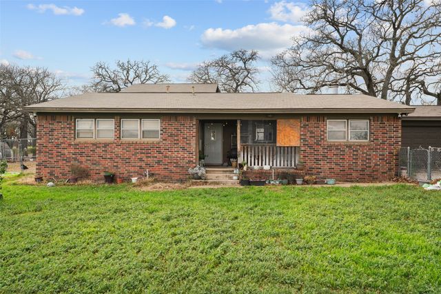 1051 Lynch Bend Road, Springtown, TX 76082