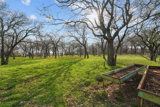 1051 Lynch Bend Road, Springtown, TX 76082
