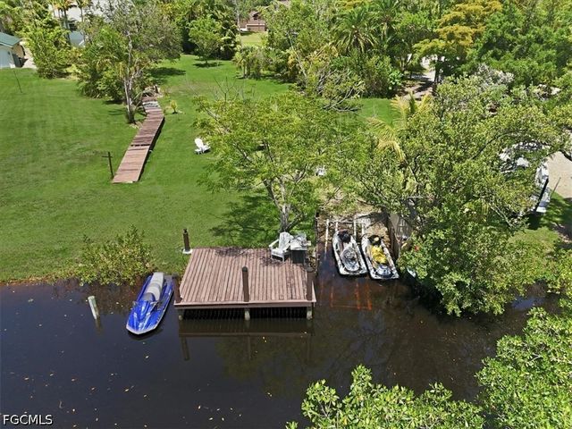 7215 Hendry Creek DR, Fort Myers, FL 33908