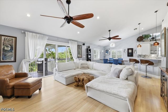7215 Hendry Creek DR, Fort Myers, FL 33908