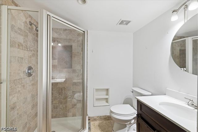 7215 Hendry Creek DR, Fort Myers, FL 33908