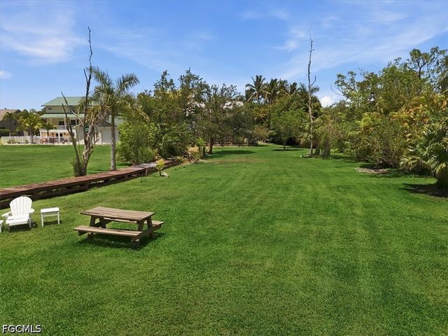 7215 Hendry Creek DR, Fort Myers, FL 33908