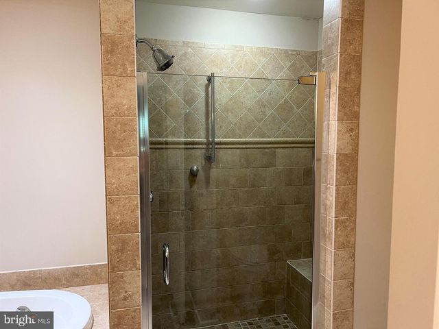 10783 BREWER HOUSE RD, Rockville, MD 20852