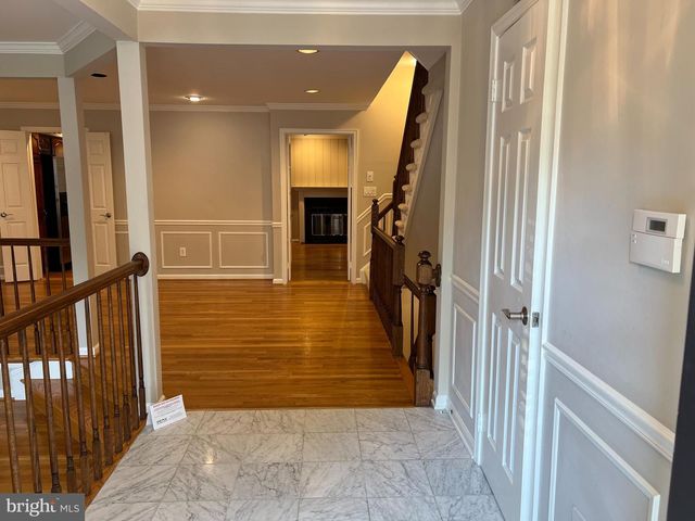 10783 BREWER HOUSE RD, Rockville, MD 20852