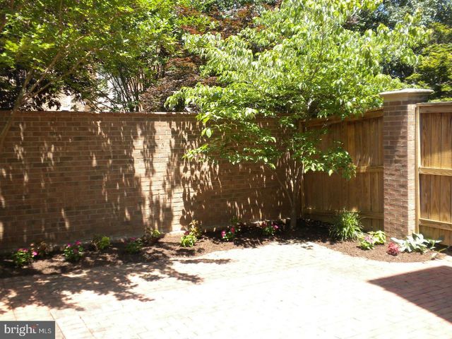 10783 BREWER HOUSE RD, Rockville, MD 20852