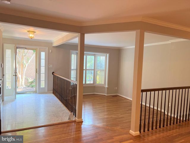 10783 BREWER HOUSE RD, Rockville, MD 20852