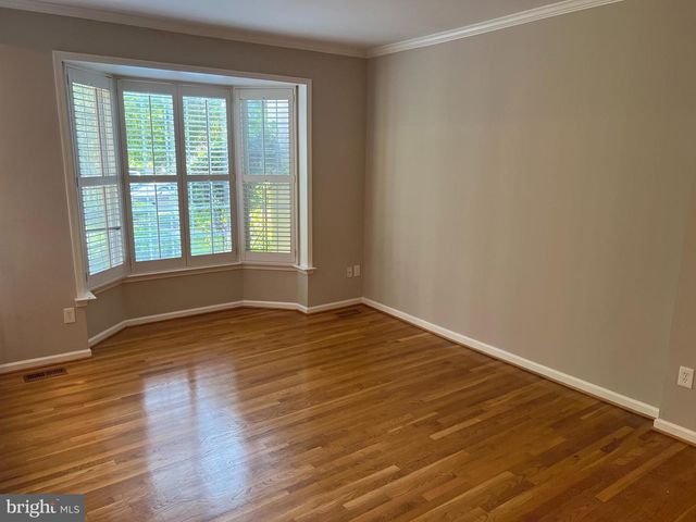 10783 BREWER HOUSE RD, Rockville, MD 20852