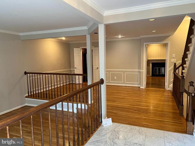 10783 BREWER HOUSE RD, Rockville, MD 20852
