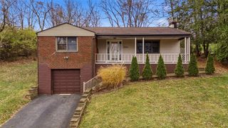 2725 Locust Dr, Peters Twp, PA 15241