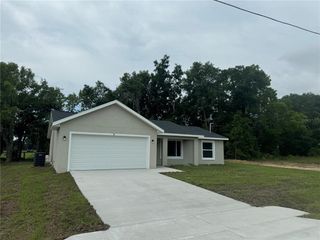 18 MAPLE LANE, Ocklawaha, FL 32179