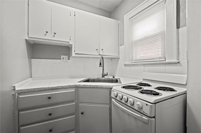 514 W Walnut Street, Independence, MO 64050