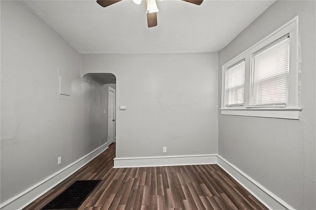 514 W Walnut Street, Independence, MO 64050