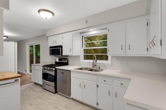 3929 Williston Road, Minnetonka, MN 55345