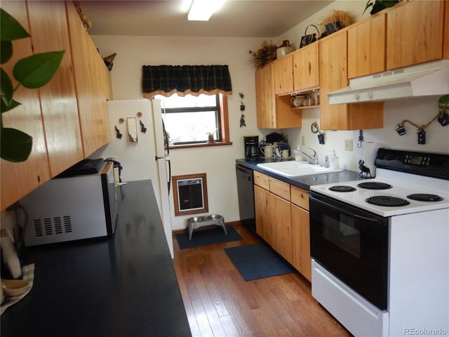 395 Kit Carson Rd, South Fork, CO 81154