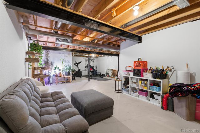 45645 Graystone Lane, Canton Charter Township, MI 48187