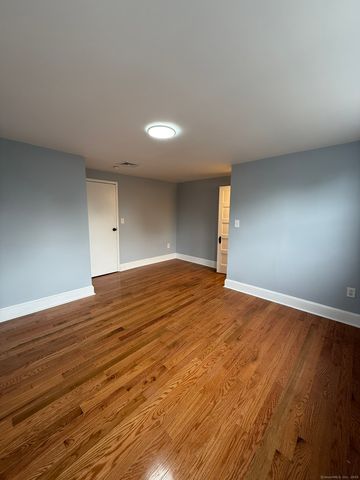 1936 Main Street 3, Stratford, CT 06615
