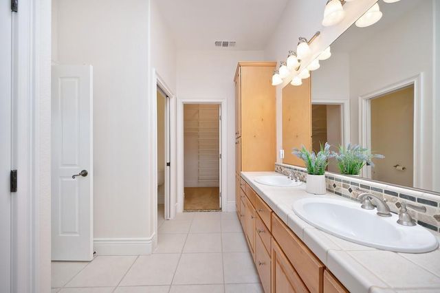 15084 Rio Cir, Rancho Murieta, CA 95683