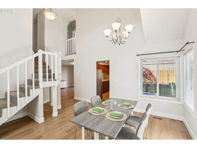 14205 Sw FANNO CREEK Ct, Portland, OR 97224