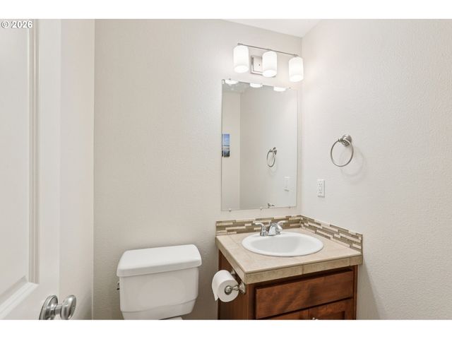 14205 Sw FANNO CREEK Ct, Portland, OR 97224