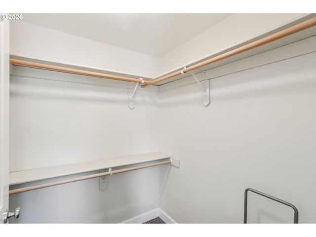 14205 Sw FANNO CREEK Ct, Portland, OR 97224