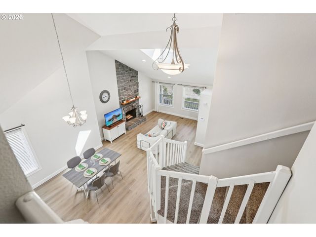 14205 Sw FANNO CREEK Ct, Portland, OR 97224