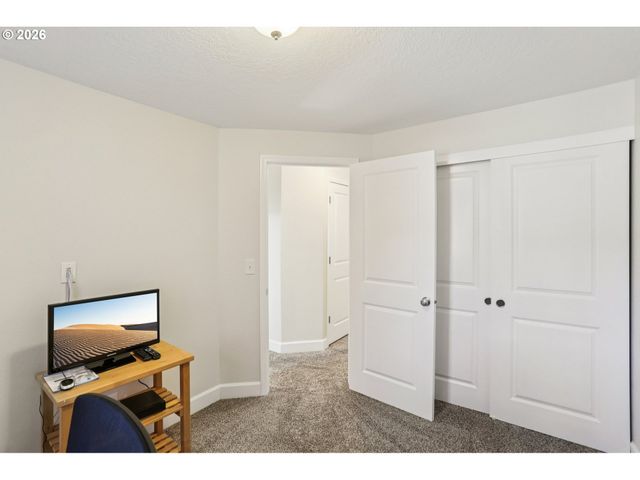 14205 Sw FANNO CREEK Ct, Portland, OR 97224