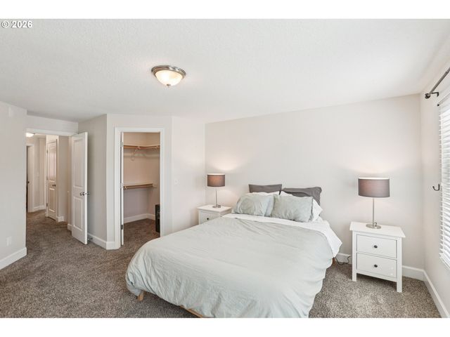 14205 Sw FANNO CREEK Ct, Portland, OR 97224