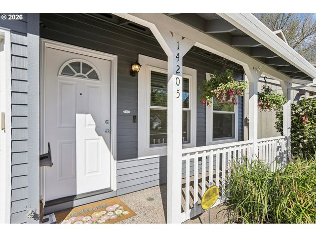 14205 Sw FANNO CREEK Ct, Portland, OR 97224