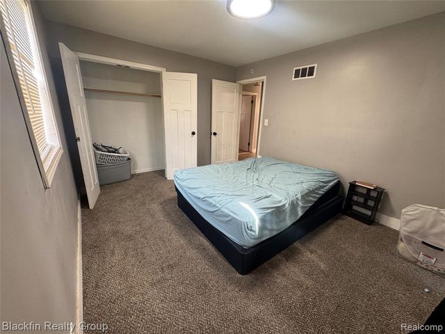 2214 Santa Barbara Drive, Flint, MI 48504