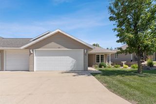 130 Presley Circle, Waterloo, IA 50701