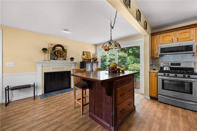 76 French Road, Pittsford, NY 14618