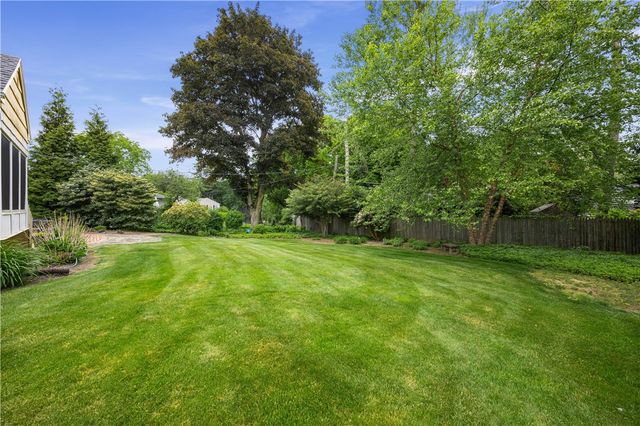 76 French Road, Pittsford, NY 14618
