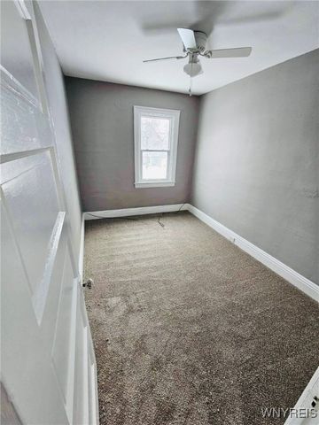 284 Olmstead Avenue, Lancaster, NY 14043