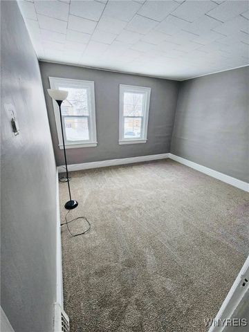 284 Olmstead Avenue, Lancaster, NY 14043